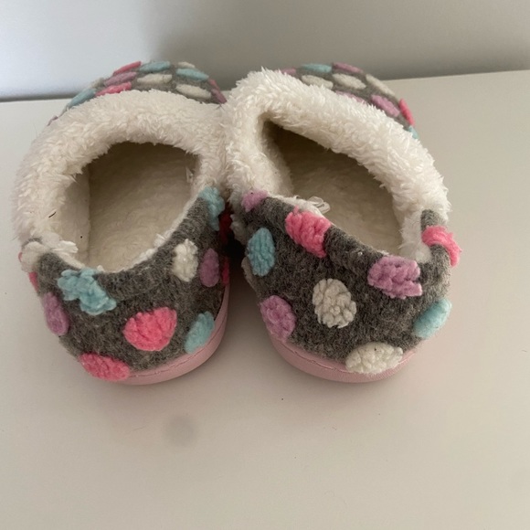 Kids slippers size 13/1 - Picture 5 of 10